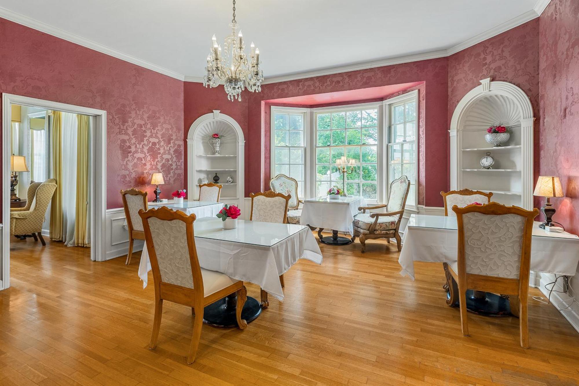 Holiday home Beland Mansion-blooming Garden Suite! Fort Smith